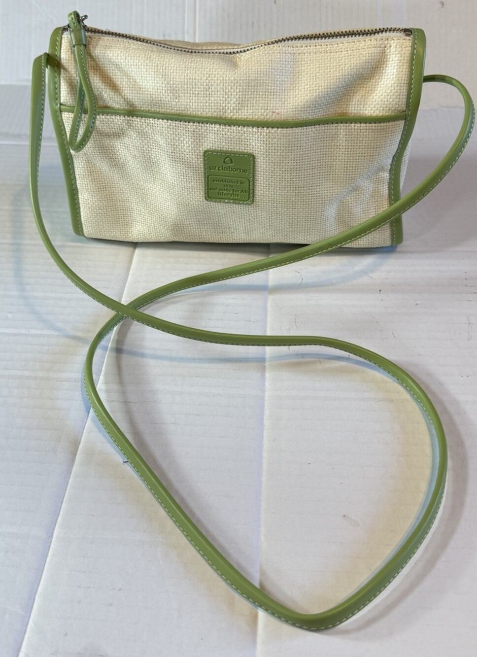 Liz Claiborne Paper Woven Shoulder Crossbody with attached Mirror Green Trim